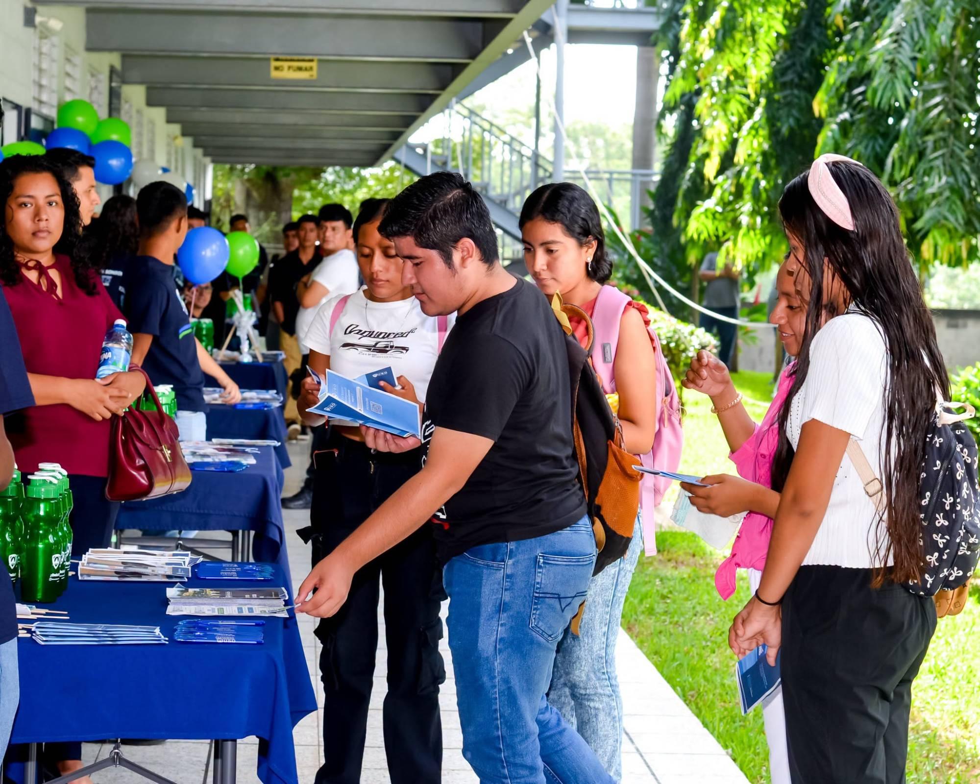 La Universidad de Sonsonate celebra su Open Day para mostrar su propuesta educativa a futuros profesionales